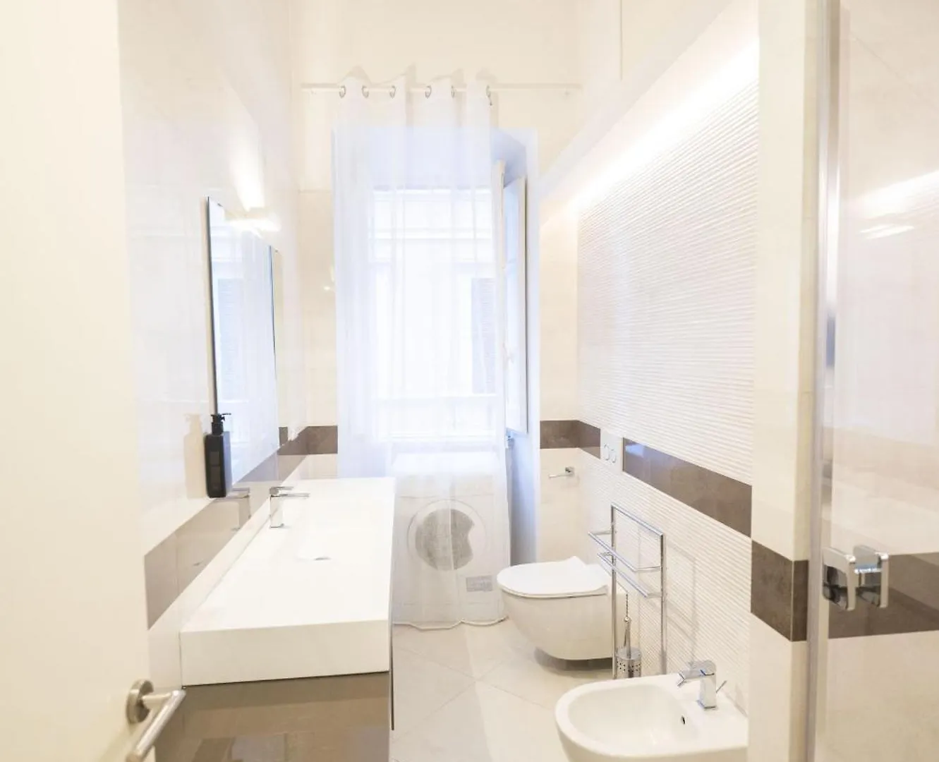 Lovely Nest With Balcony By The Spanish Steps Rome