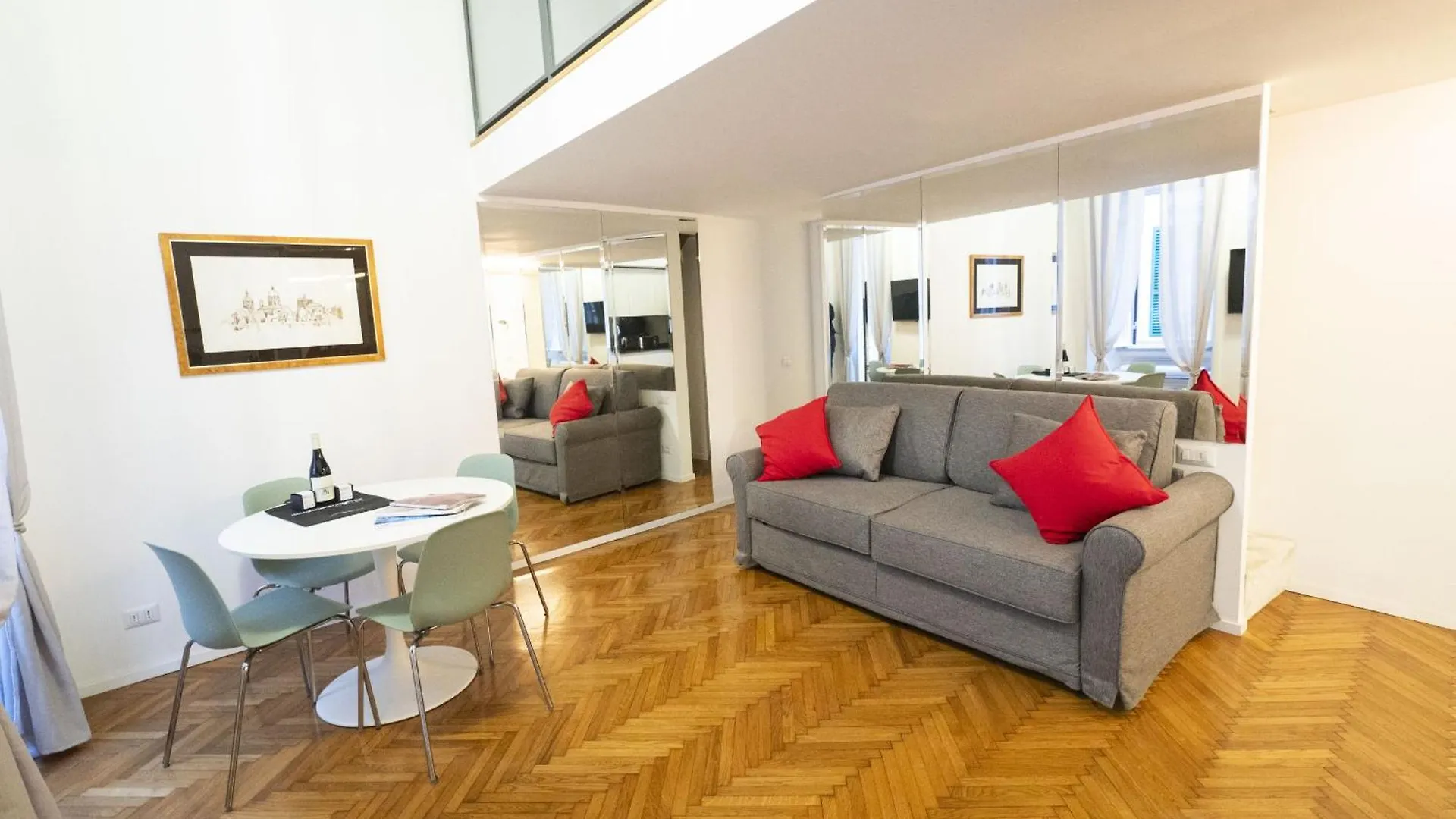 Lovely Nest With Balcony By The Spanish Steps Rome Apartment